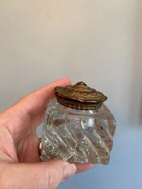 Virginia Metalcrafters Lead Crystal Square Inkwell with Round Brass Lid Vintage